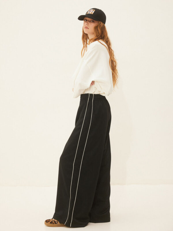 Hemithea Peacock Pants (Black)