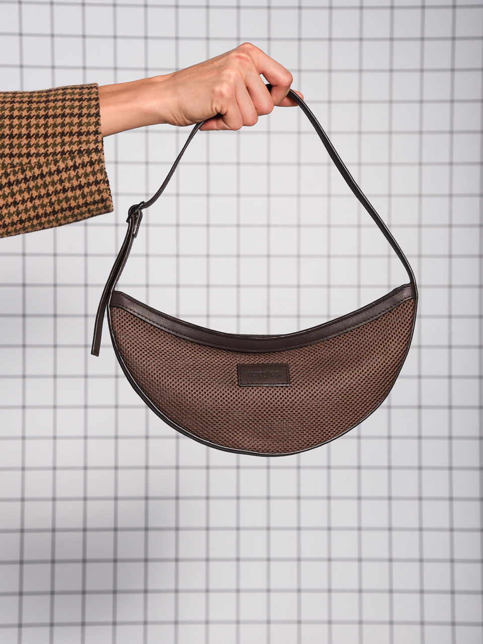 Arpyes Onward Shoulder Bag Brown